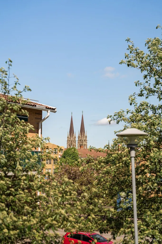 Apartment with Balcony and Cathedral View in Skara