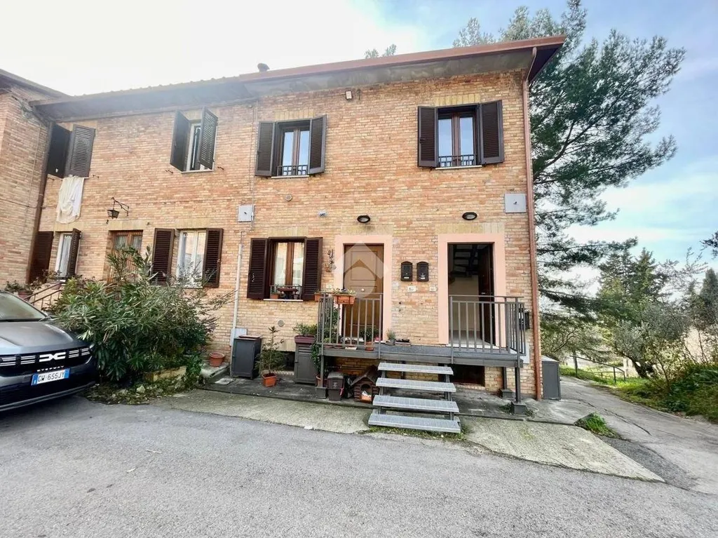 Välivaade - Trilocale with Veranda in Assisi