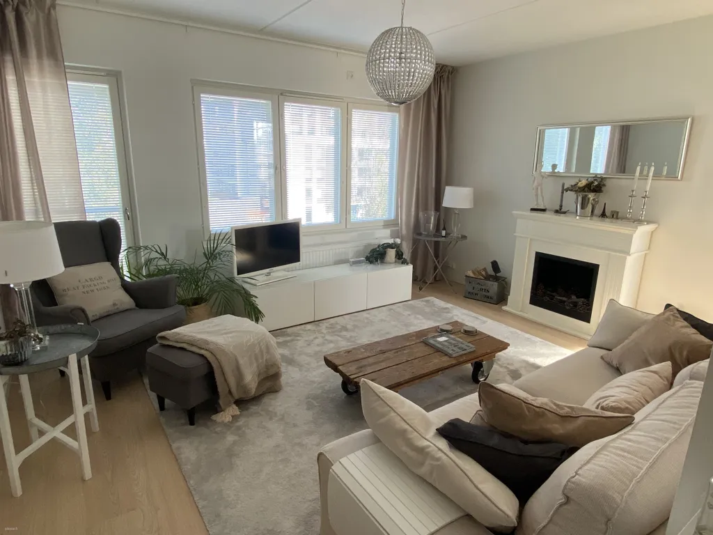 Séjour - Apartment with French Balcony in Espoo Westend