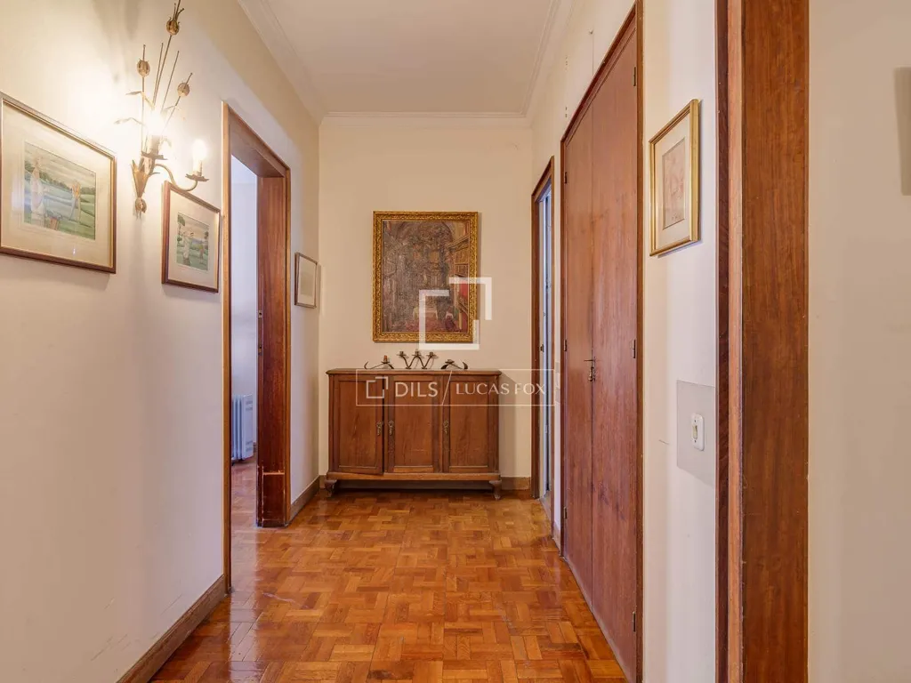 hallway_entrance