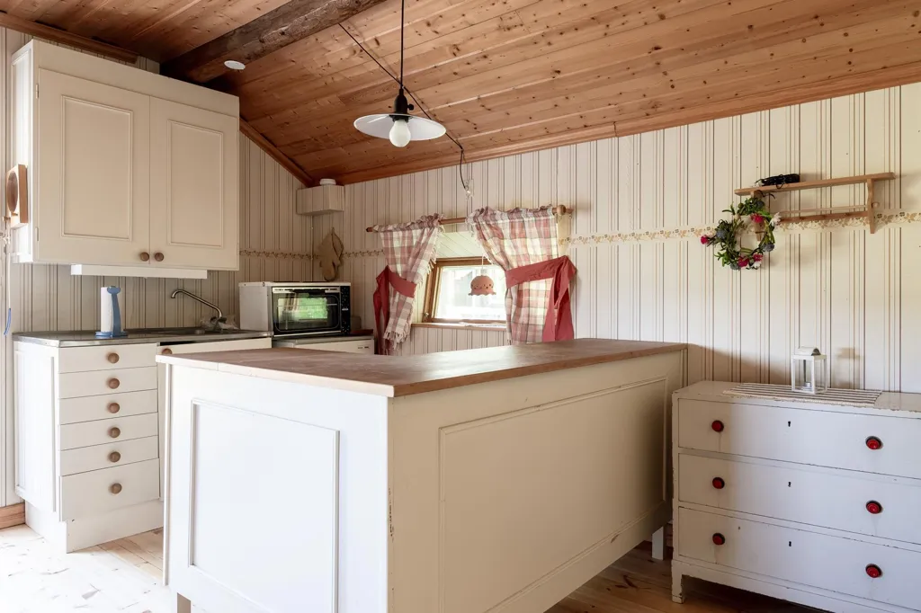 Cuisine - Villa with Sea View in Bastuviken, Blacke