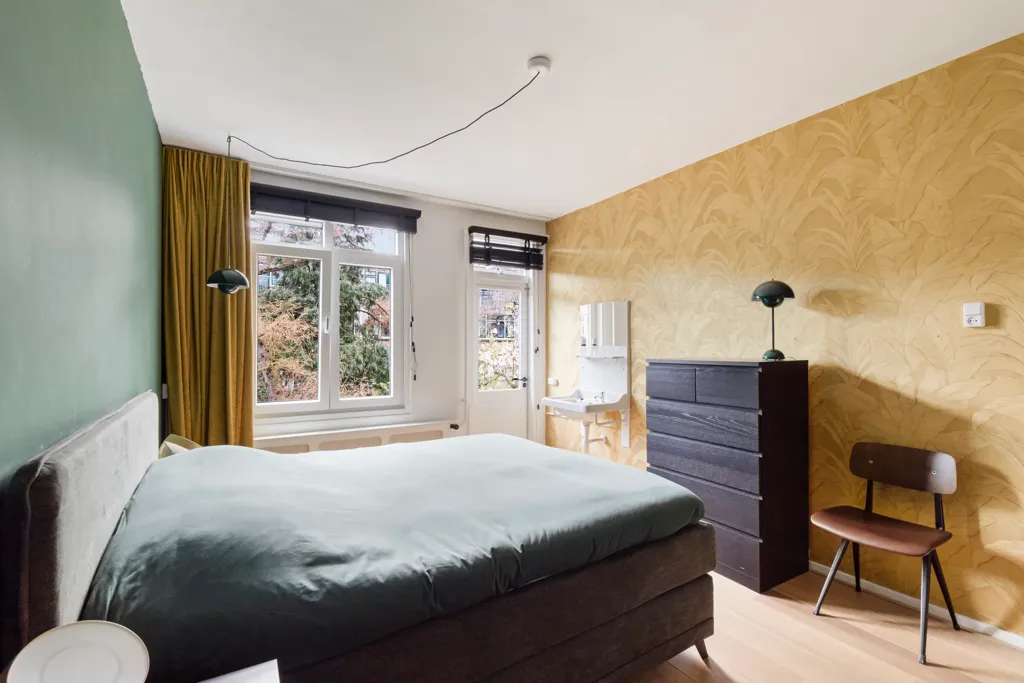 Chambres - 1940s Apartment with South-Facing Balcony in Blijdorp