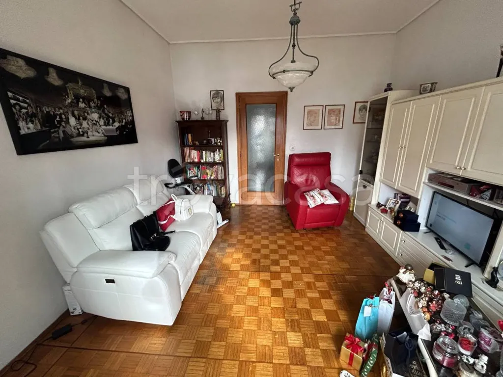 Elutuba - Quadruplex with Balcony in Cuneo
