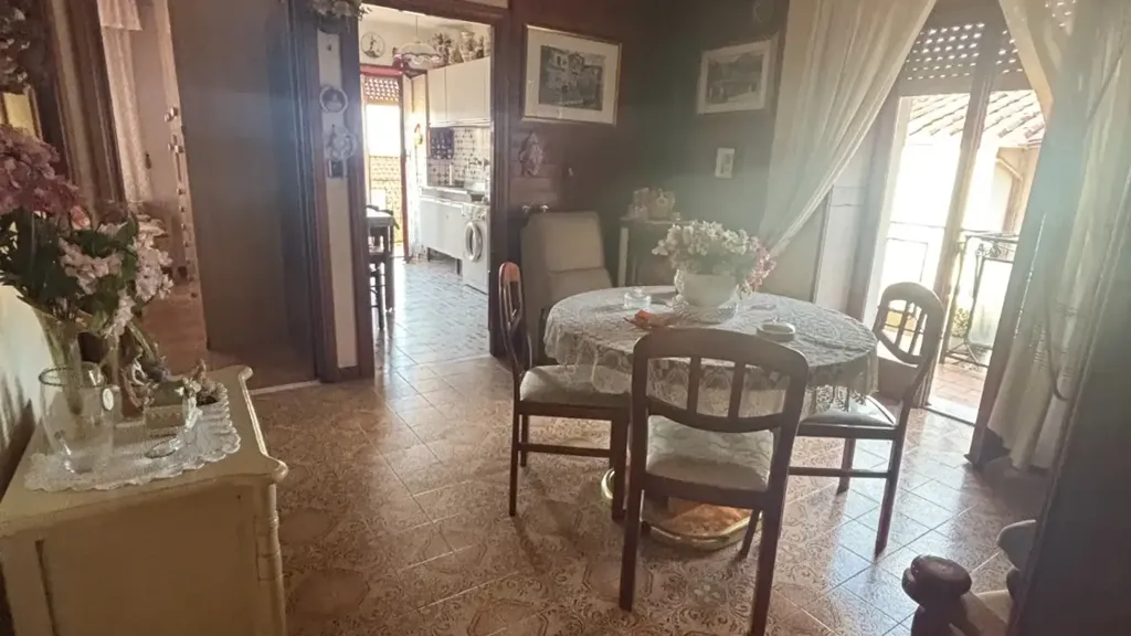 Salle à manger - Bright Apartment with Balcony in Rocca di Papa