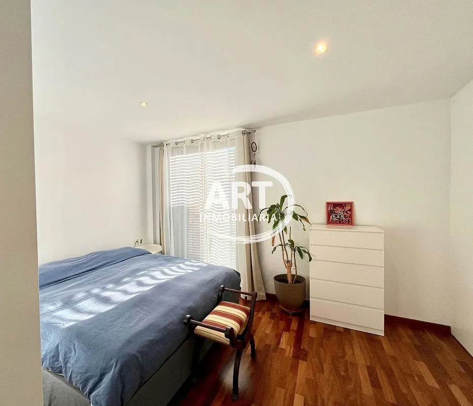 Chambres - Duplex with Garage in Rocafort