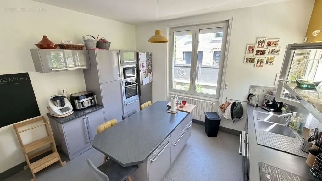 Maison 6 pièces à Thizy