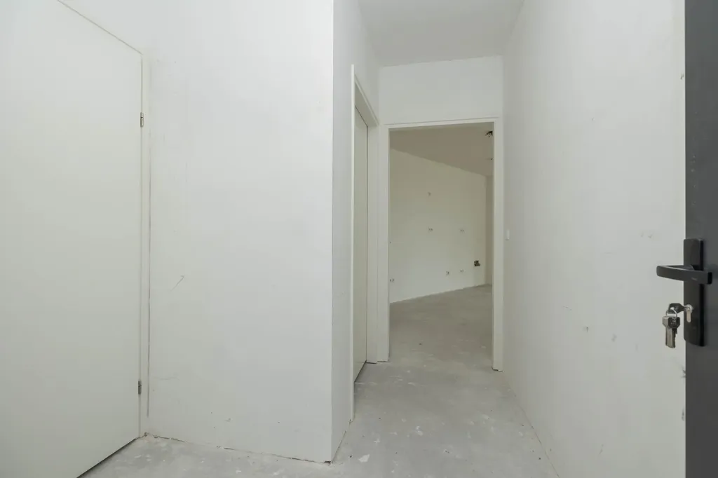 hallway_entrance