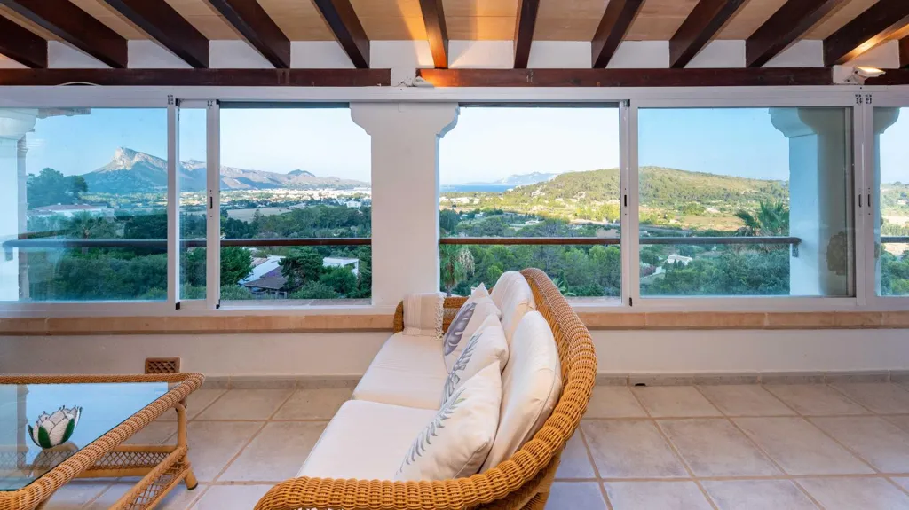 Terrazza - Villa with Sea Views in Pollença