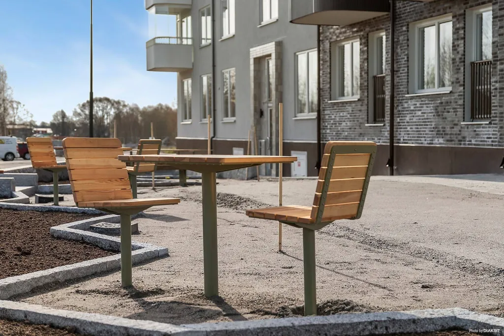Aed - 1st Floor Flat with Balcony in Odlingslunden