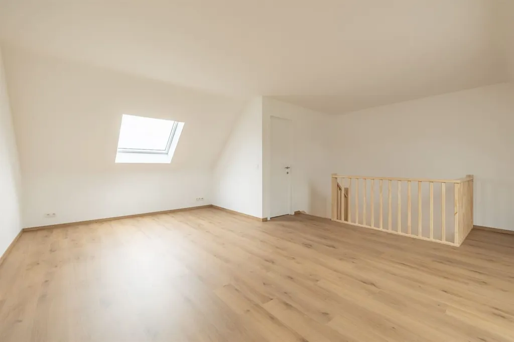 Rooms - New Build with Garden in Central Location