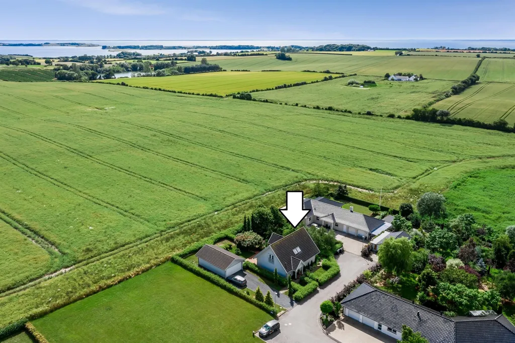 Vue aérienne - Villa with Terrace in Snave, Haarby