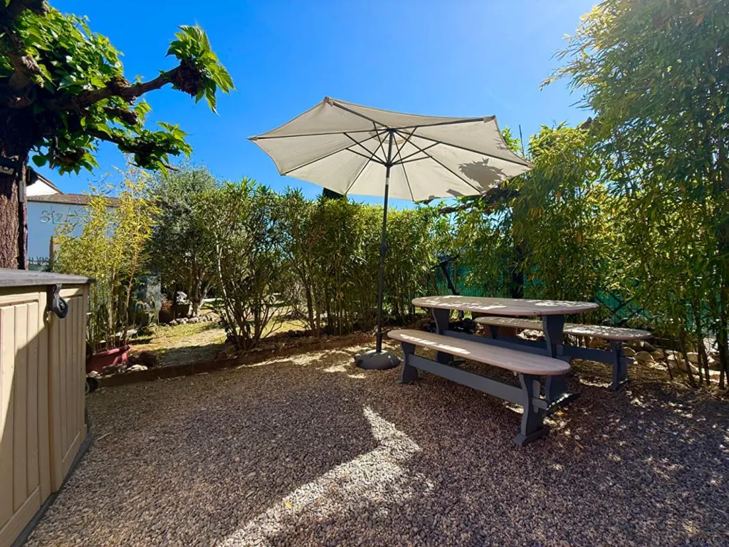 Terrass - Ground Floor Apartment with Garden in Ruoms