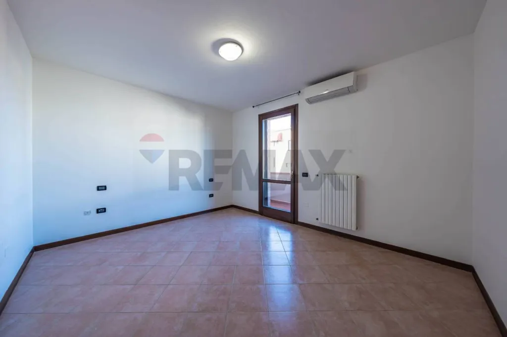 Pièces - Energy-Efficient Semi-Detached Villa in Vigarano Mainarda