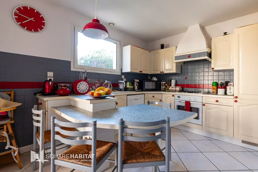 Cuisine - Villa d'Architecte avec Terrain à Saint-Vallier