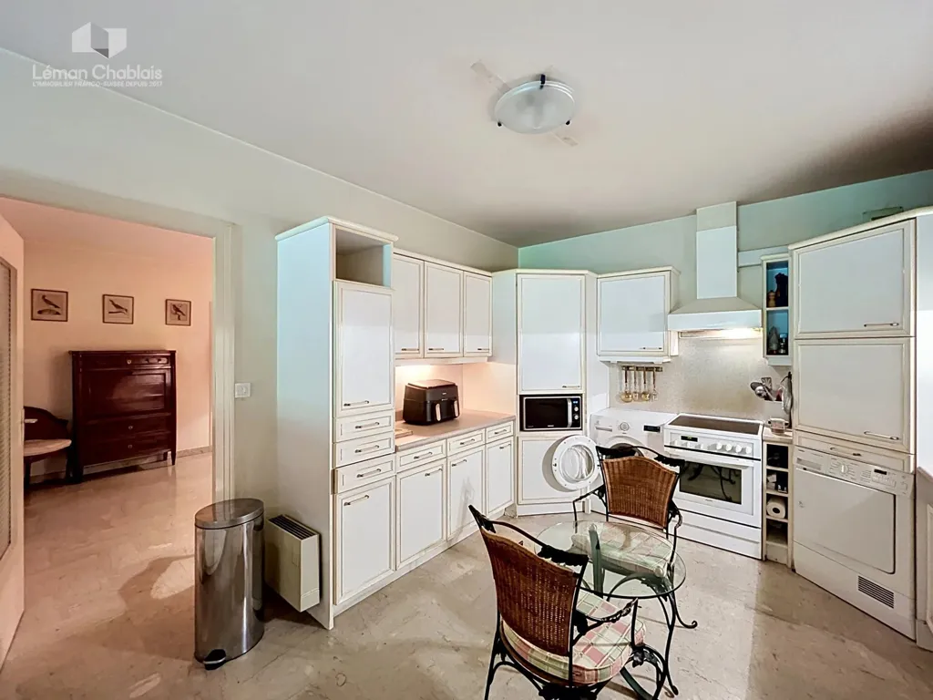 Köök - Luxury Flat with Lake View in Évian-les-Bains