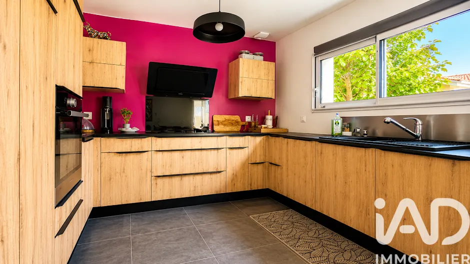 Cuisine - Maison Moderne de 4 Pièces à Meschers-sur-Gironde