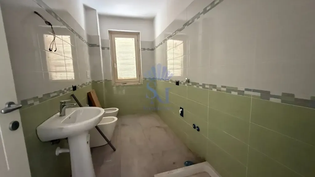 Vannitoad - New Apartment with Large Terrace in San Prisco