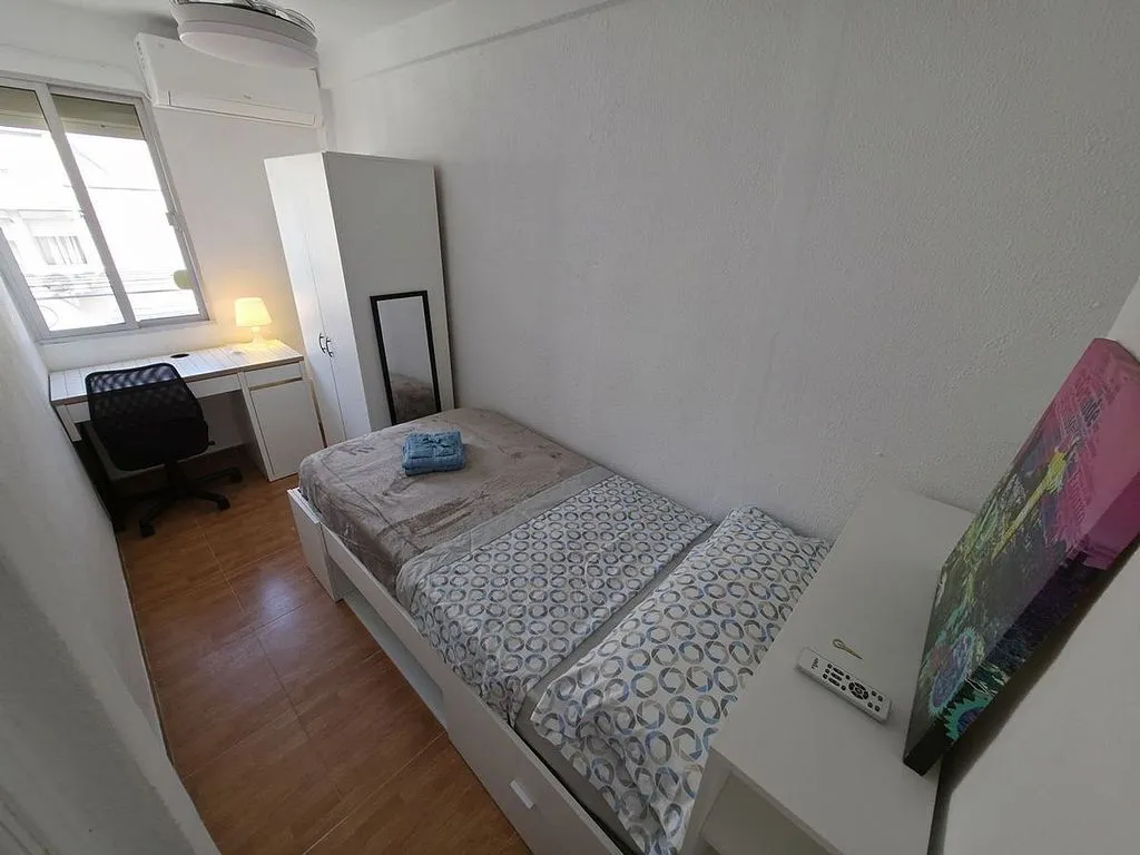 Magamistoad - Furnished Flat with Garden in Las Huertas