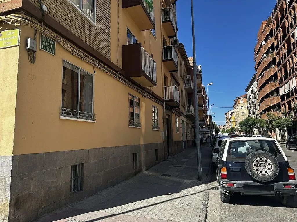 Esterno - Apartment with Balcony in Santiago District