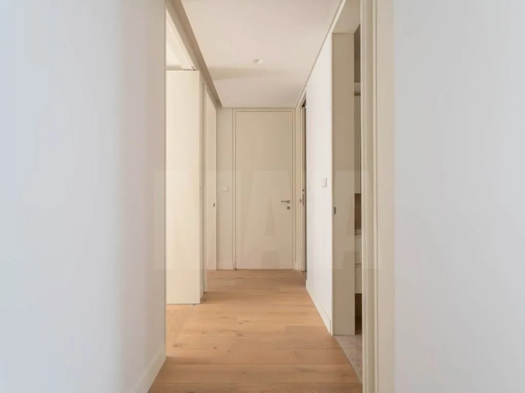 Esik - Luxury Flat with Pool in Graca, Lisbon