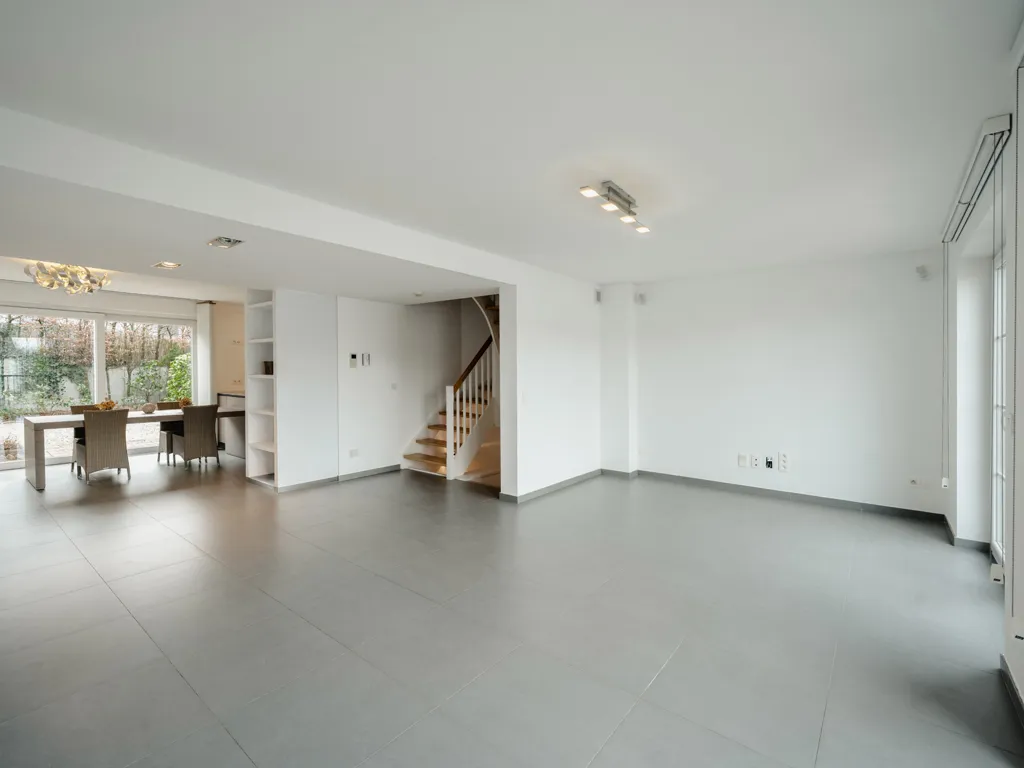 Elutuba - Contemporary Triplex near Château de La Hulpe