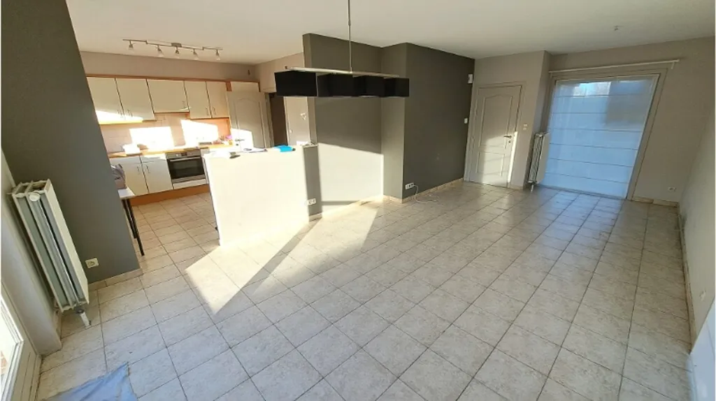 Köök - Spacious 3-Bedroom House with Garden in Dudzele