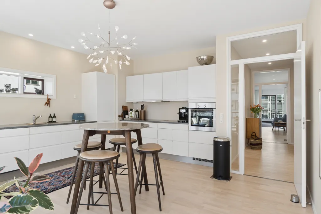 Cuisine - Functionalist Flat with Harbour View in Hellerup