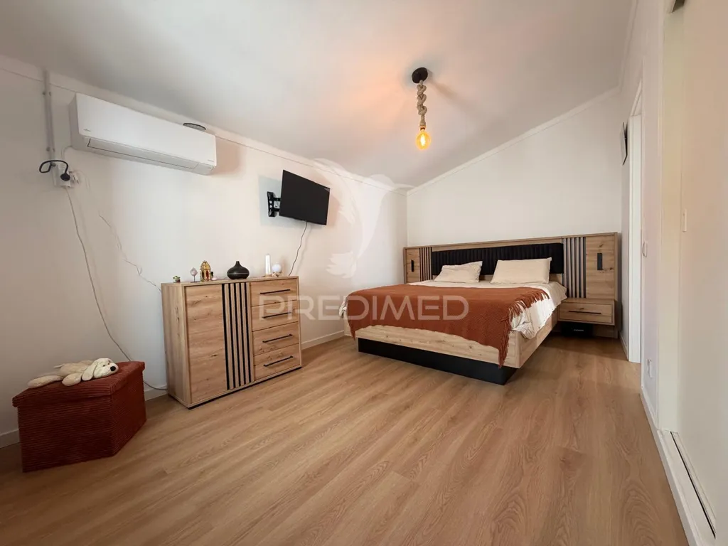 Chambres - Renovated T2 House in Quinta do Anjo Centre