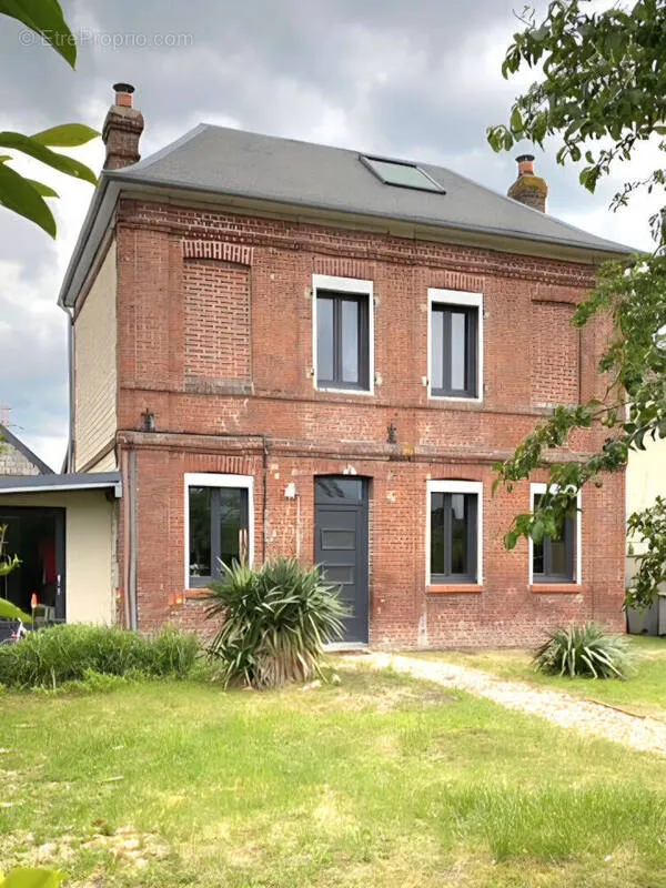 Maison 6 pièces à Cleon