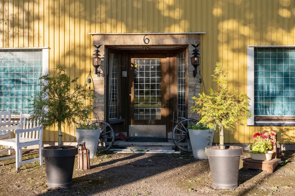 Välivaade - Large House with Workshop in Vartofta