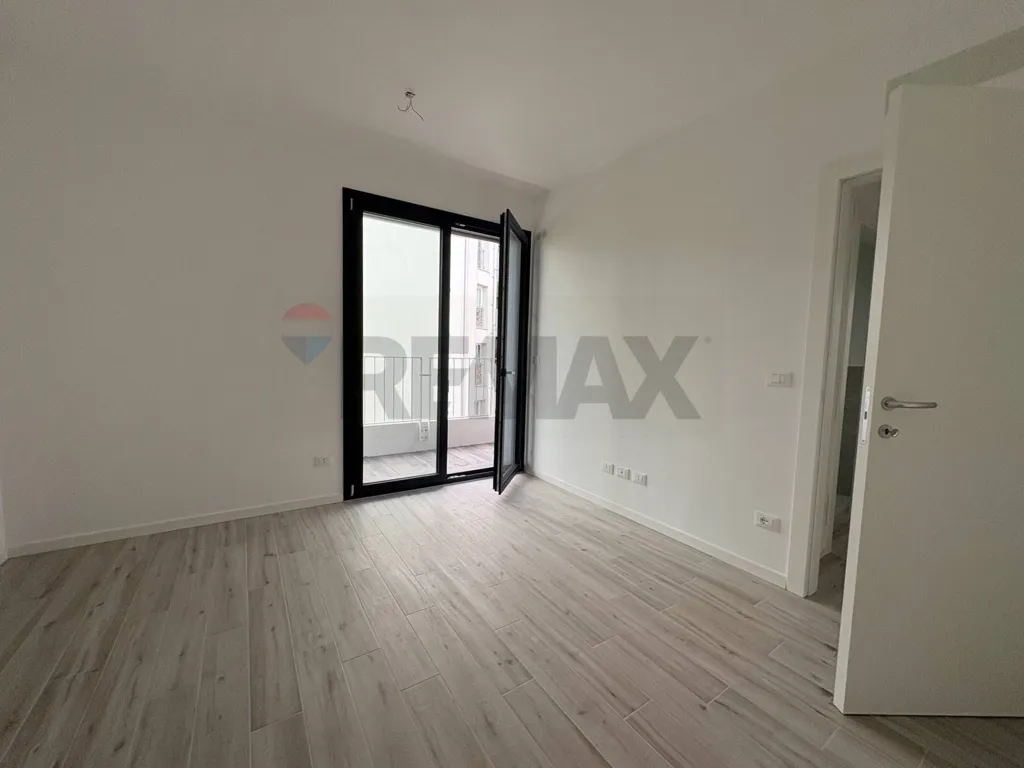 Stanze - Modern Triplex with Terraces in Trieste