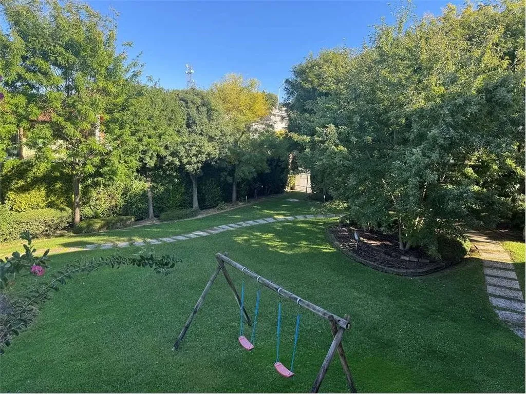 Aed - Luxury Villa with Pool in Volta Mantovana