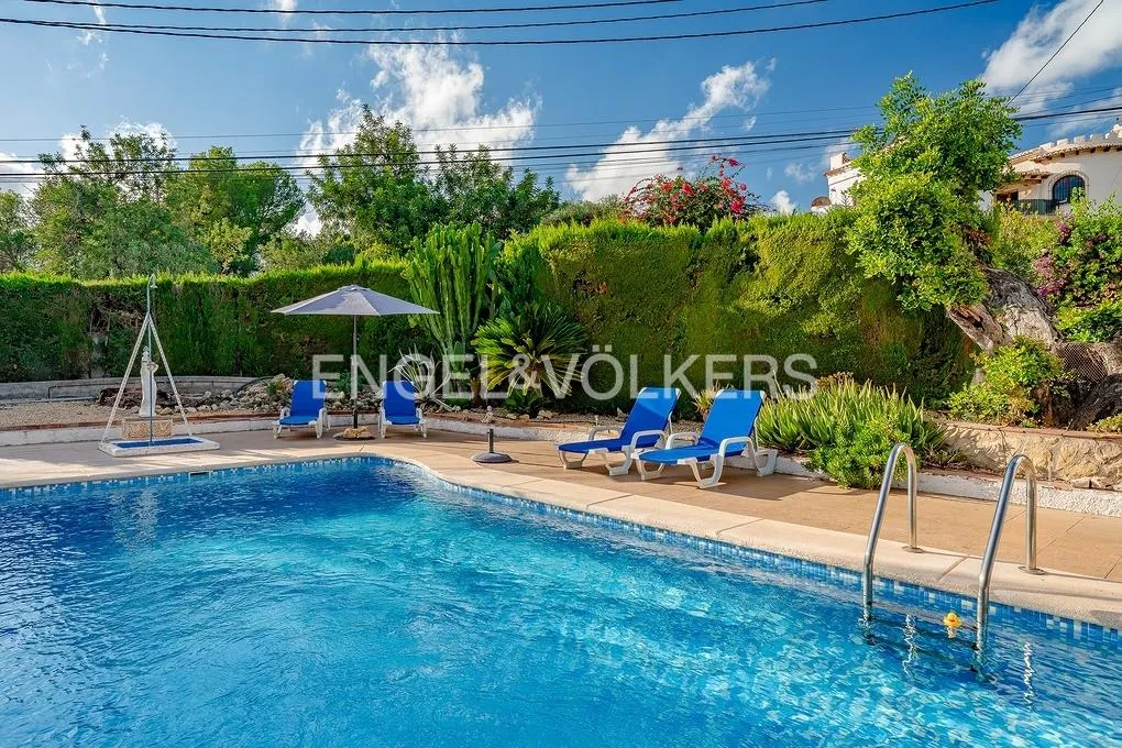 Piscine - Villa with Pool near La Fustera, Benissa