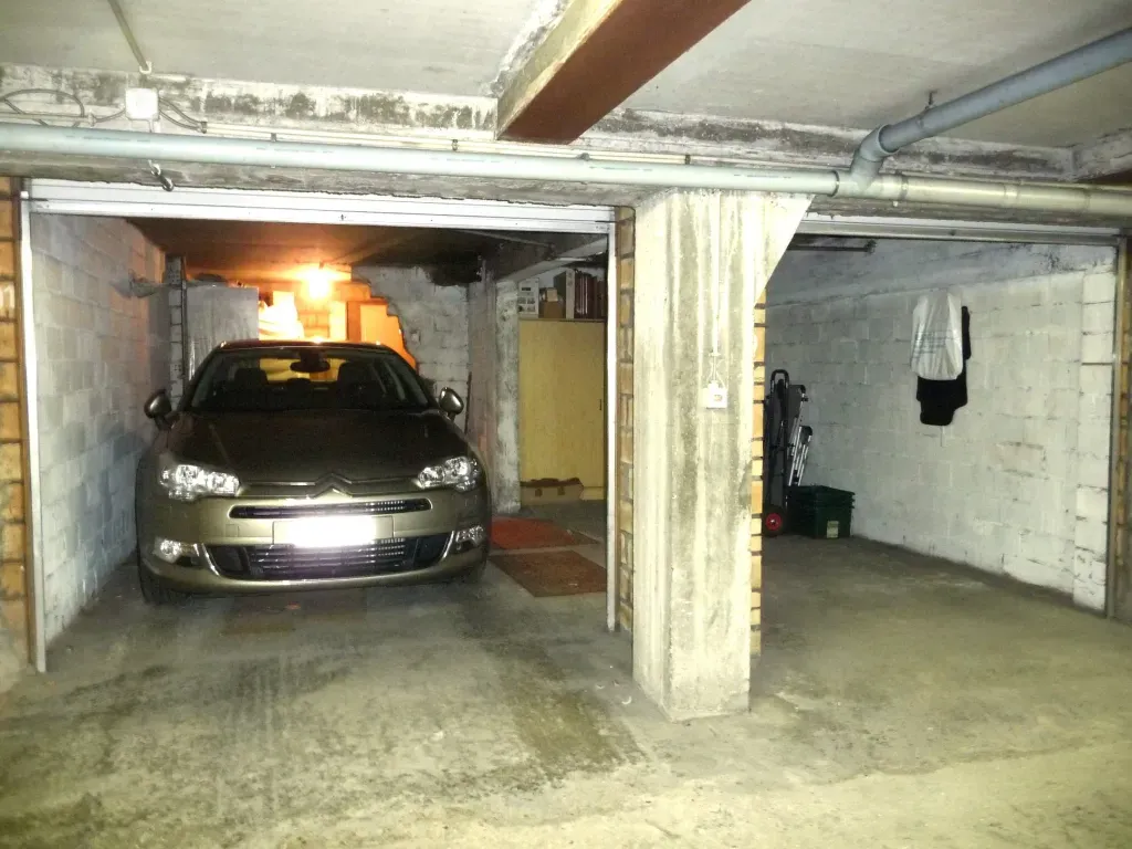 Garaaž - Double Garage Box in Central Ostend