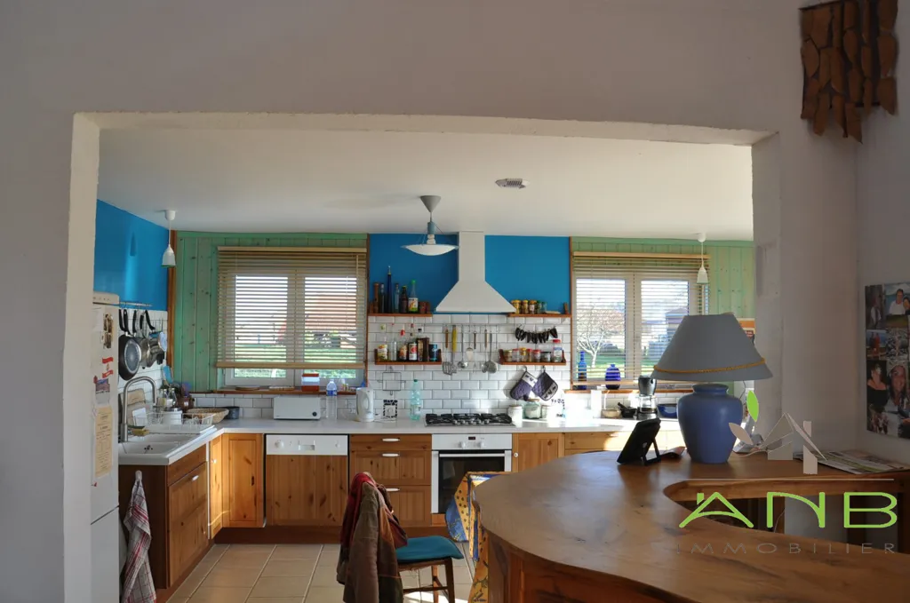 Cuisine - Maison Contemporaine avec Vue Panoramique à Montbron
