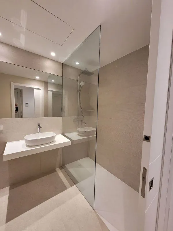 Salles de bain - Ground Floor Flat with South Terrace in Platja Gran
