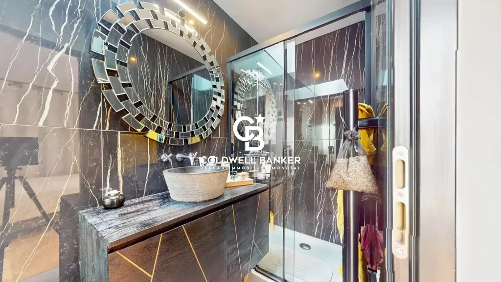 Bathrooms - Industrial Loft with Terrace near Paris
