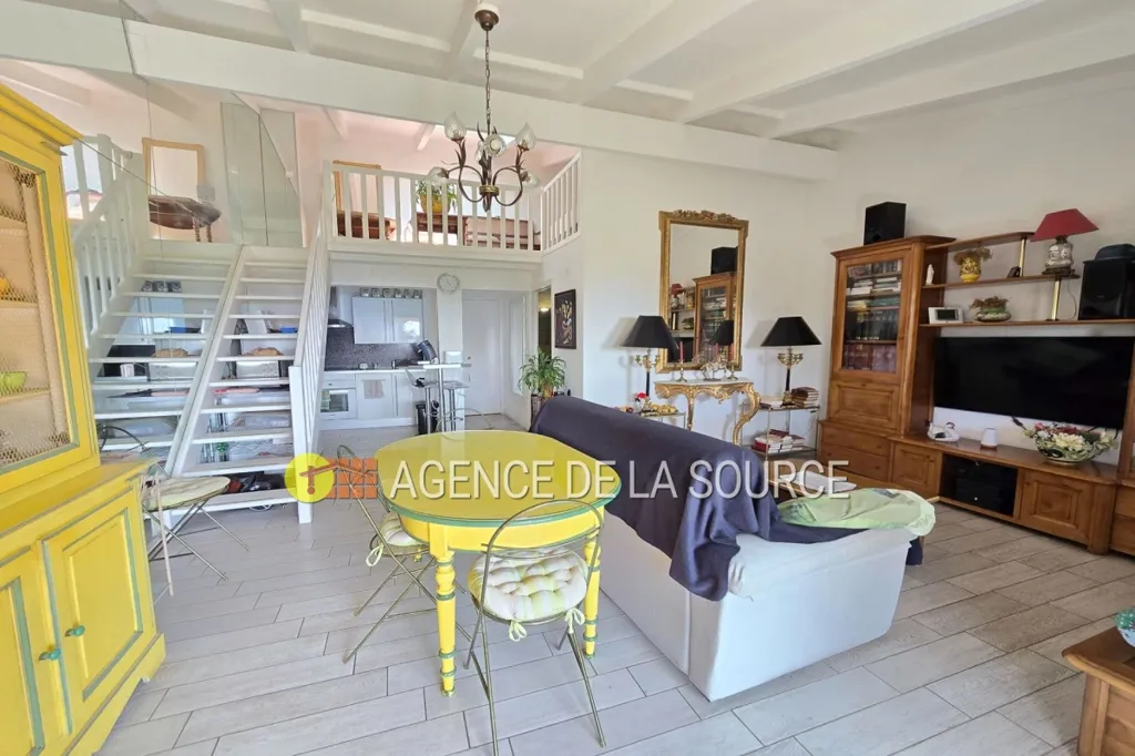 Séjour - Appartement Duplex avec Vue Mer à Cannes