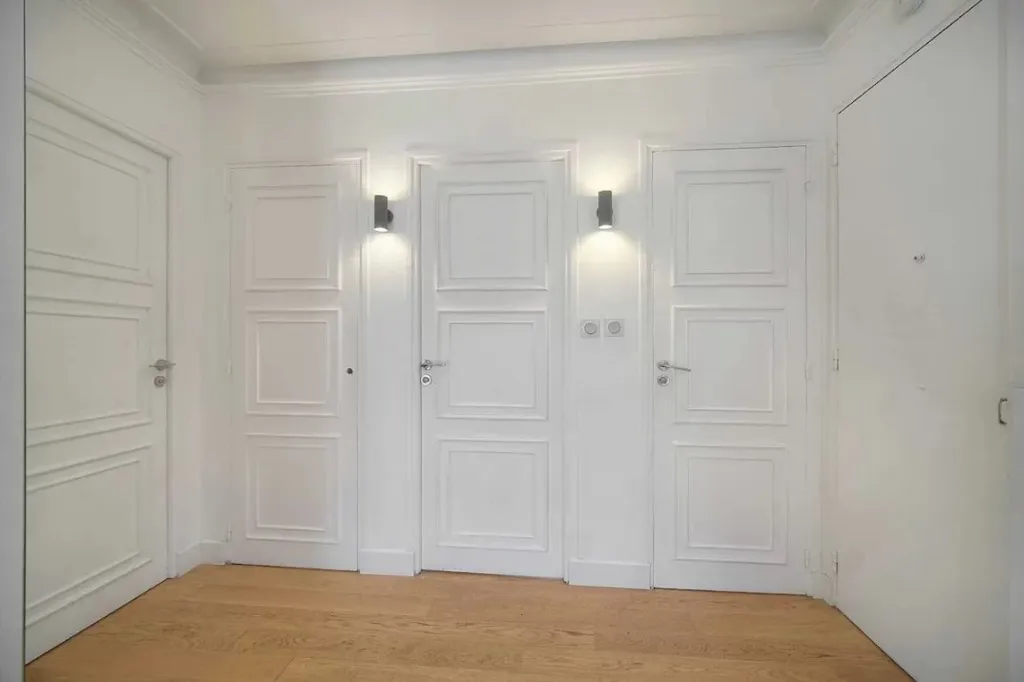 hallway_entrance