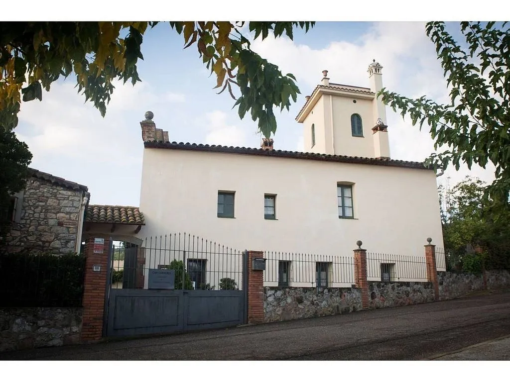 Välivaade - Restored Masia with Pool in Bigues i Riells