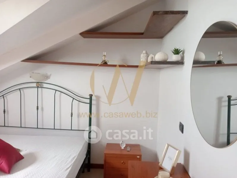Camere da letto - South-East Facing Loft in Caserta Centre