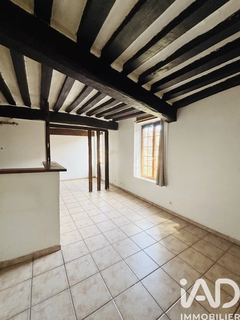 Toad - 3-Piece Apartment in Compiègne Centre