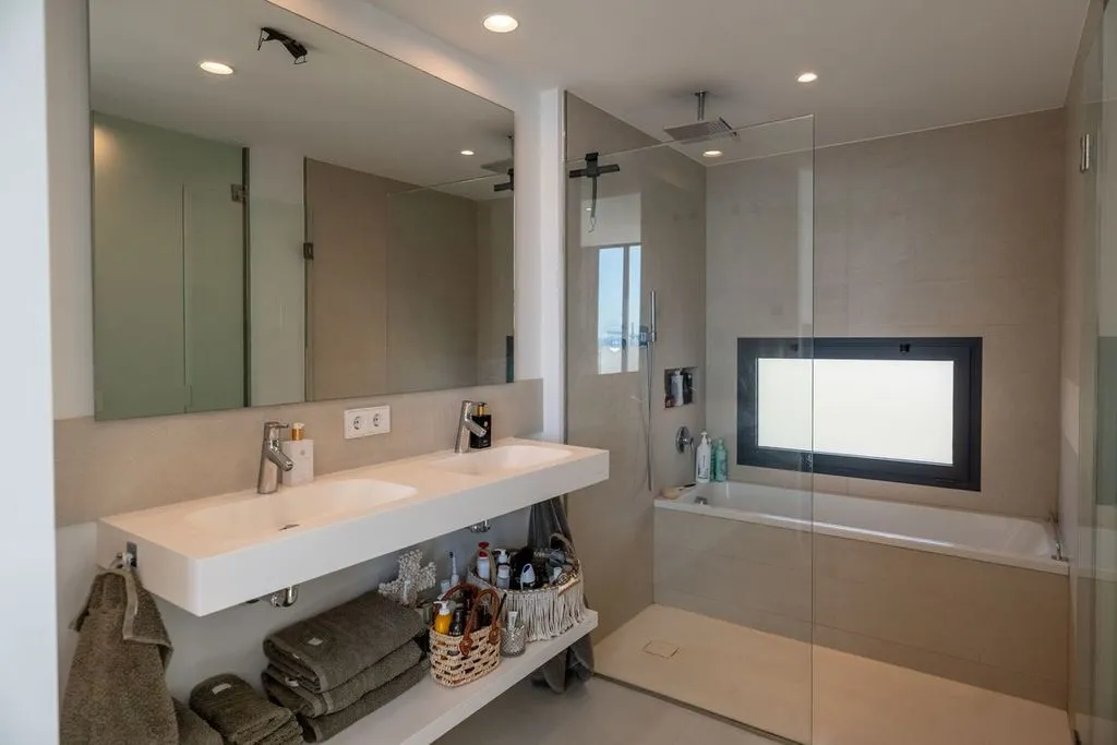 Vannitoad - Luxury Penthouse with Sea Views in Fuengirola