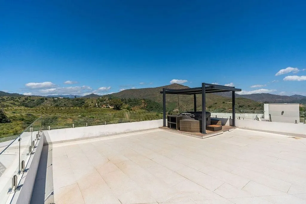 Terrasse - Modern Villa with Pool in La Cala Resort
