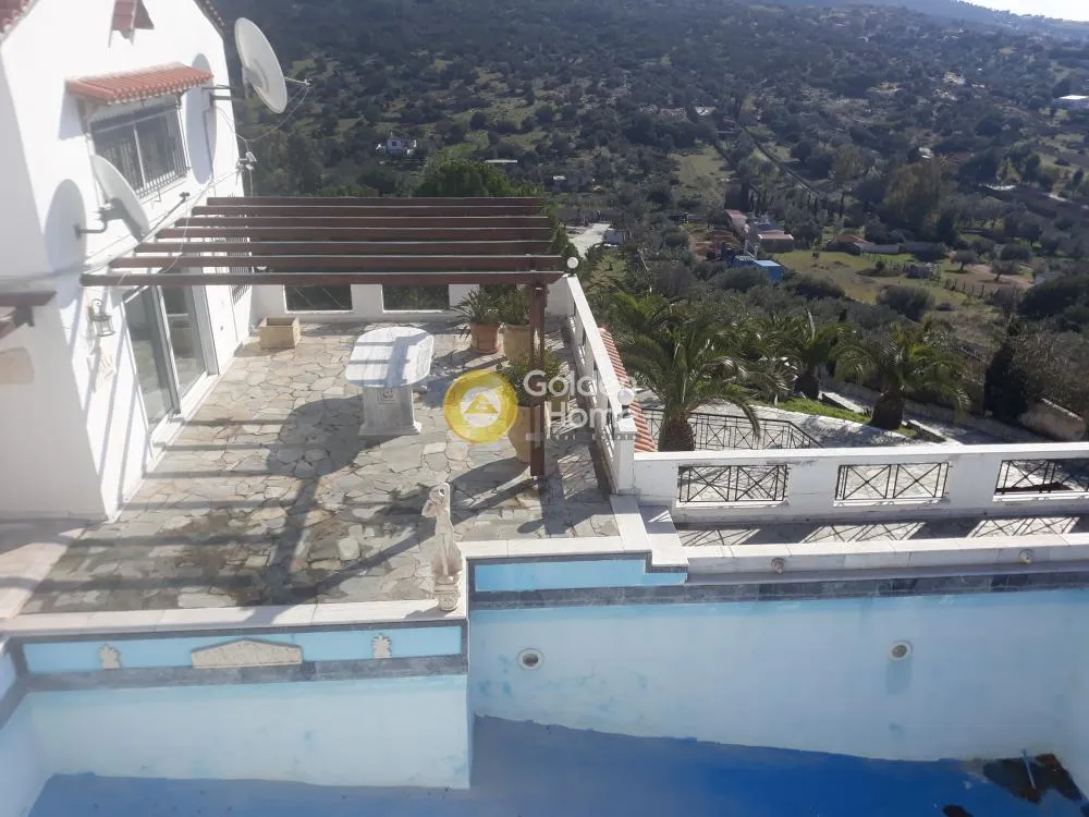 Piscine - Villa with Sea View in Koropi