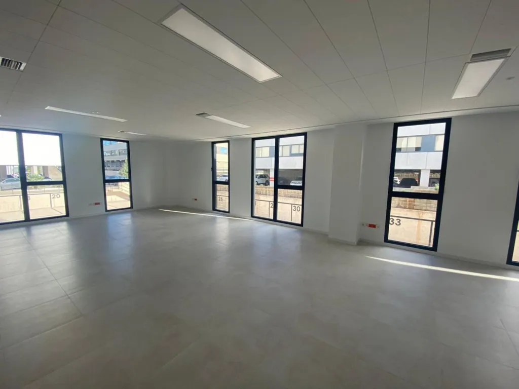 Pièces - Office with BREEAM Certification in Parc Tecnològic, Paterna