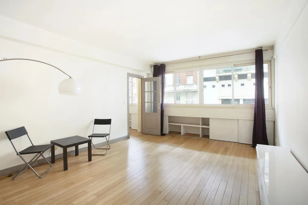 Séjour - Appartement avec Vue Sud-Est au 16e Arrondissement