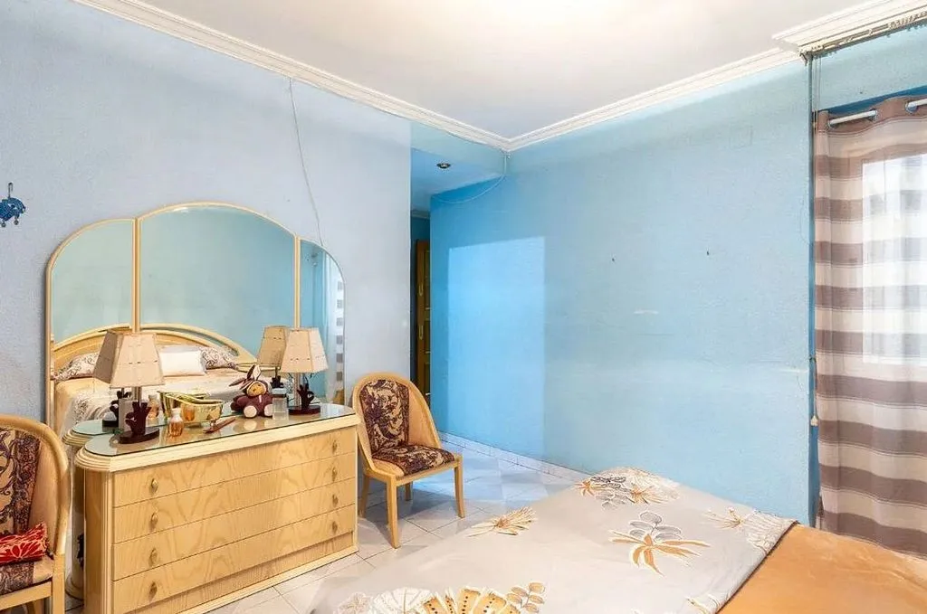 Magamistoad - Spacious Flat with Balcony in Sueca