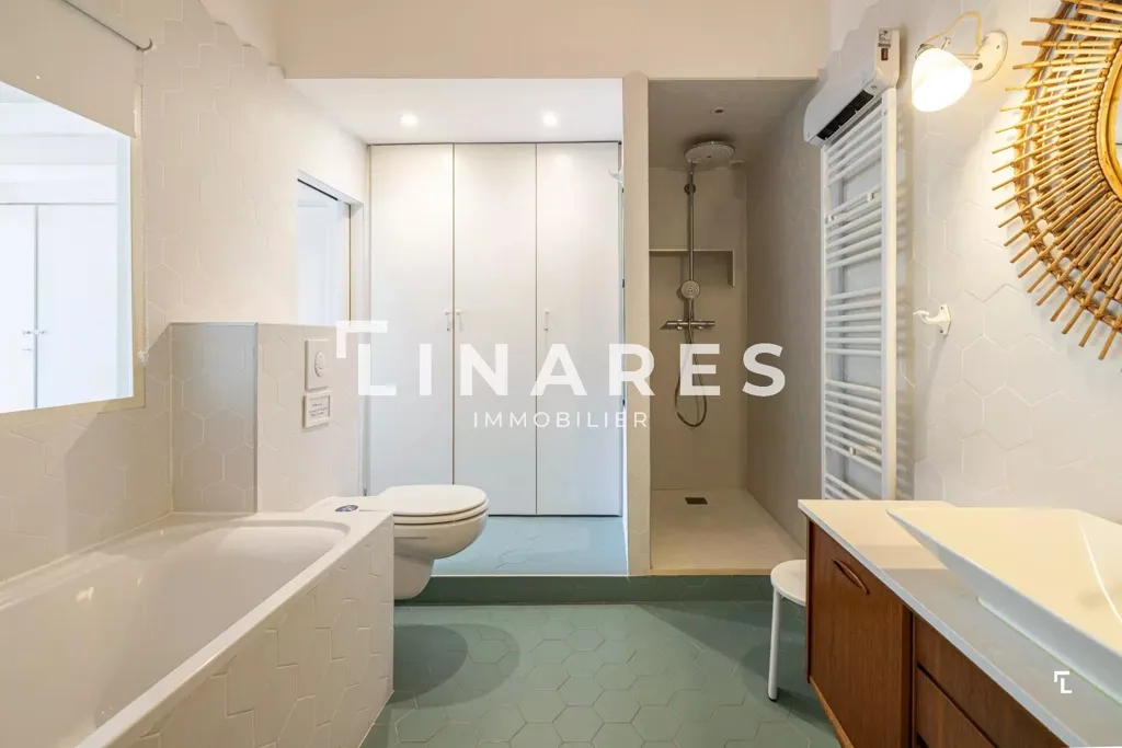 Vannitoad - Apartment with Terrace in Marseille 6ème