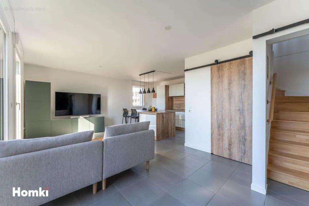 Séjour - Duplex avec Terrasse et Vue Lac à Bordeaux